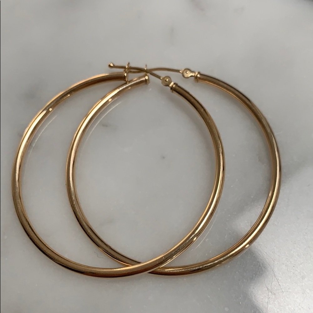 10kt yellow gold hoop earrings